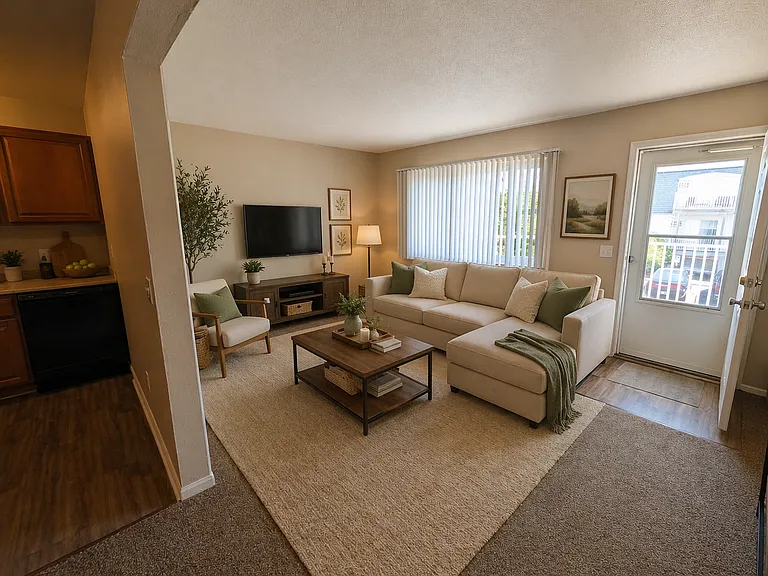 Boulder Creek Apartments — Photo 13