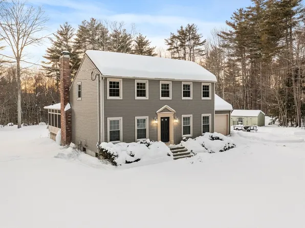 22 Old Hardwick Rd, Petersham, MA 01366