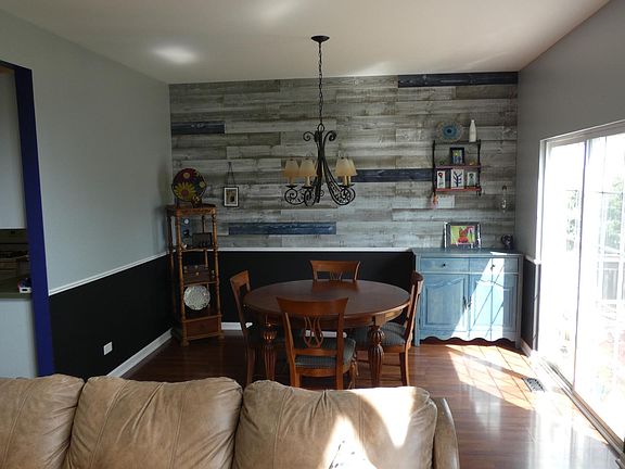 5th image of 107 Oak Knoll Ct