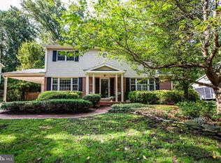 9117 Donna Dean Dr, Springfield, VA 22153