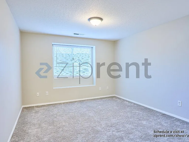 43 SW 206th Ave — Photo 14