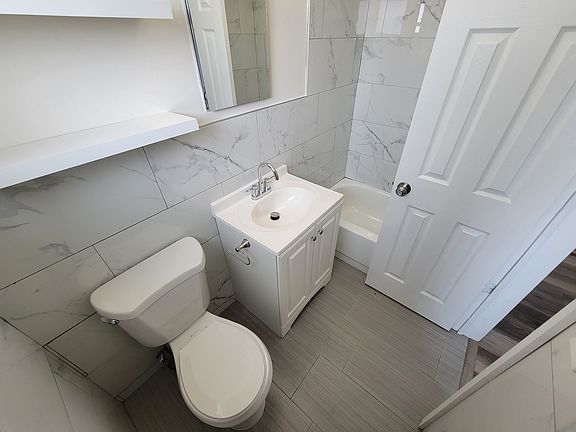3rd image of 230 Mirror Lake Dr N #2