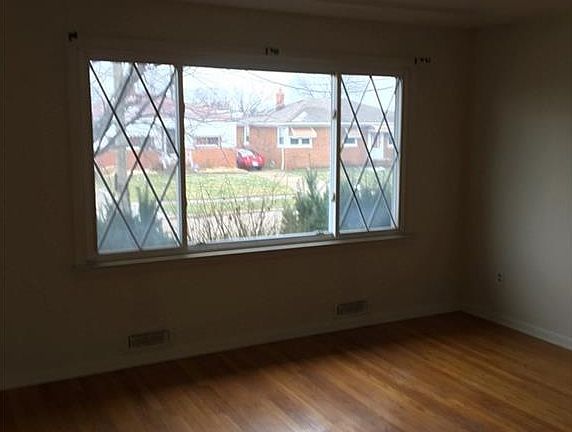 2nd image of 3101 Wales Ave