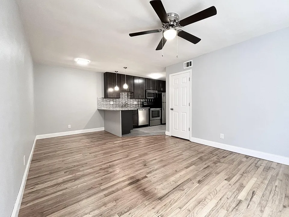4243 Tholozan Ave #6