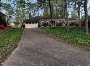 5100 Sandlewood Ct, Marietta, GA 30068