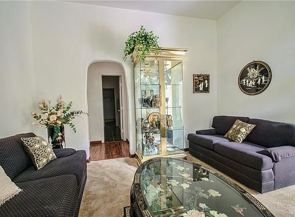 4th image of 1525 Registry Dr