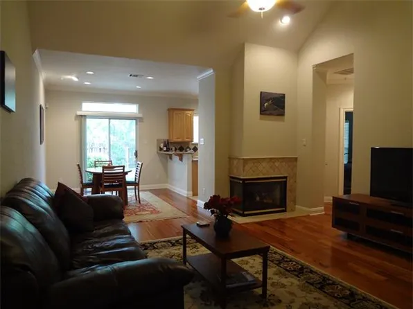 10300 Morado Cv APT 401, Austin, TX 78759