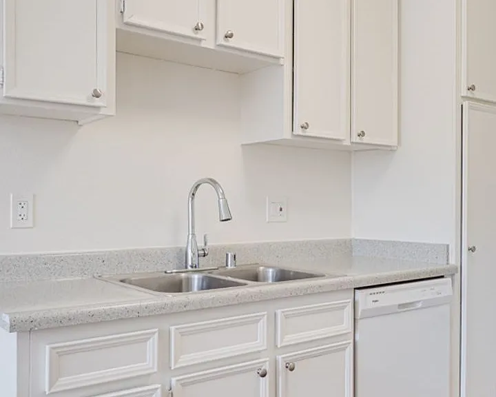 River Trail Apartments — Photo 28
