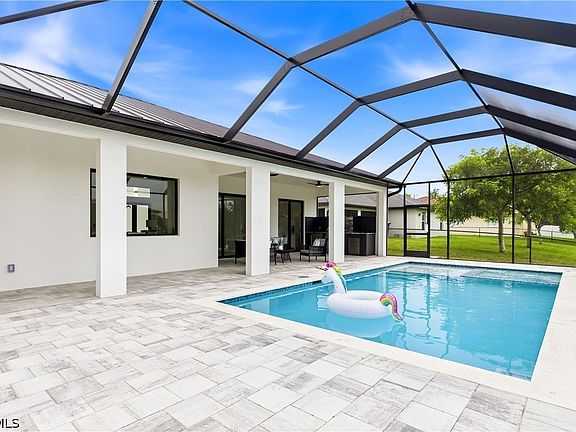 5th image of 3512 SW 8th Place Cpe