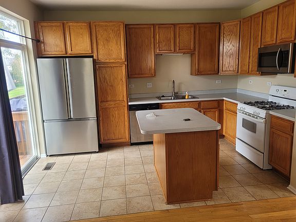 Kitchen, slider to deck