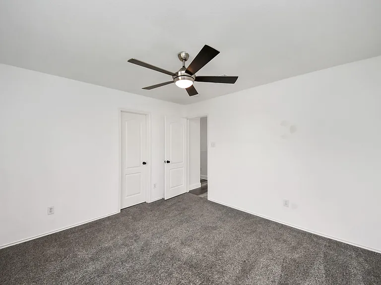 7826 Maverick Trace Ln — Photo 29