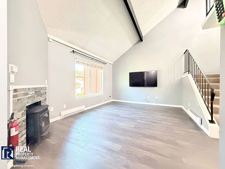 12824 62nd Ave NW — Photo 13
