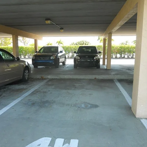 3300 N Key Dr #4W — Photo 2