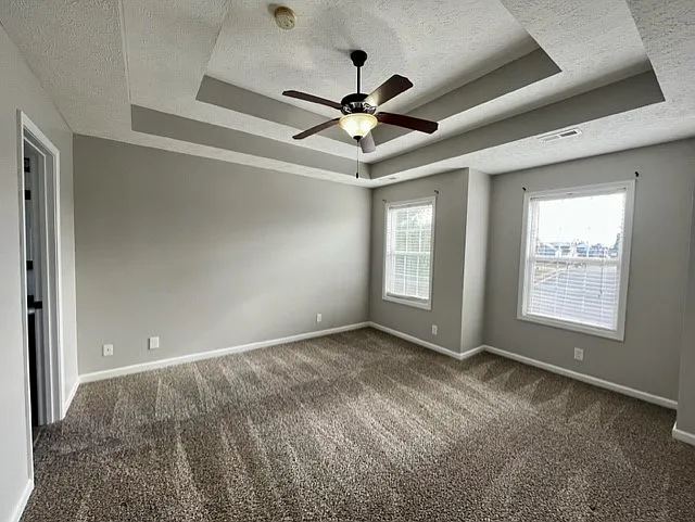 3 bed, 1979 sqft, $1,850 — Photo 4