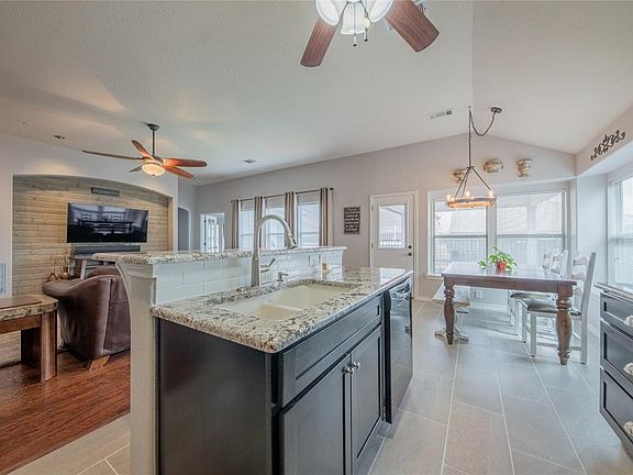 2nd image of 820 Forest Heights Dr