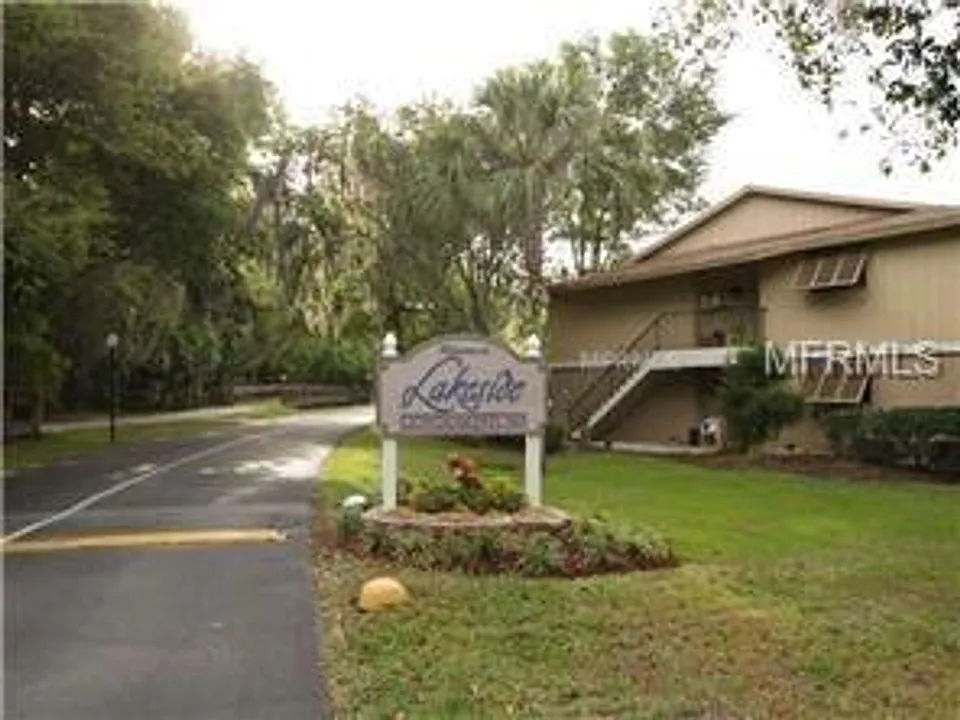 130 Jasmine Woods Ct #12A