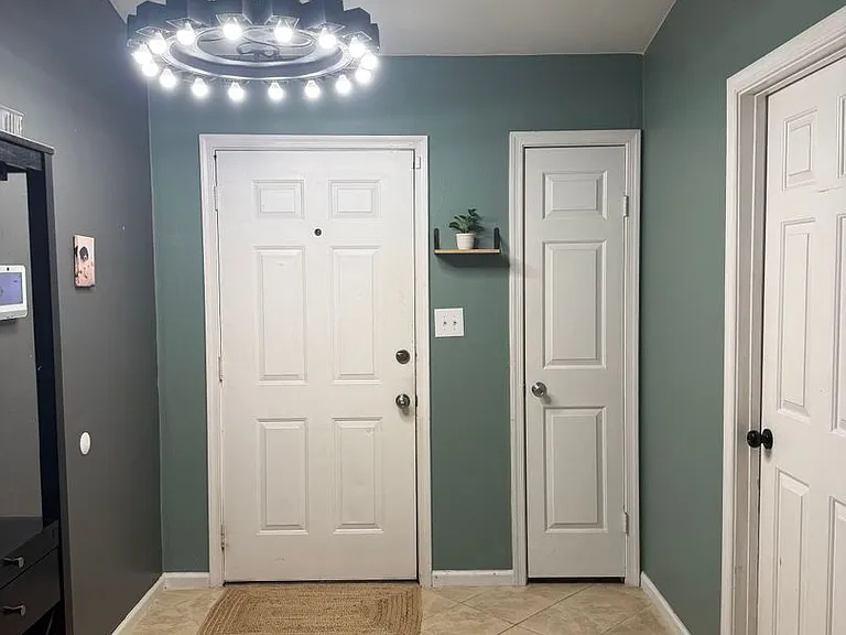5801 Pleasant Woods Ct — Photo 3