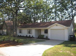 126 Greentree Rd, Sherwood, AR 72120