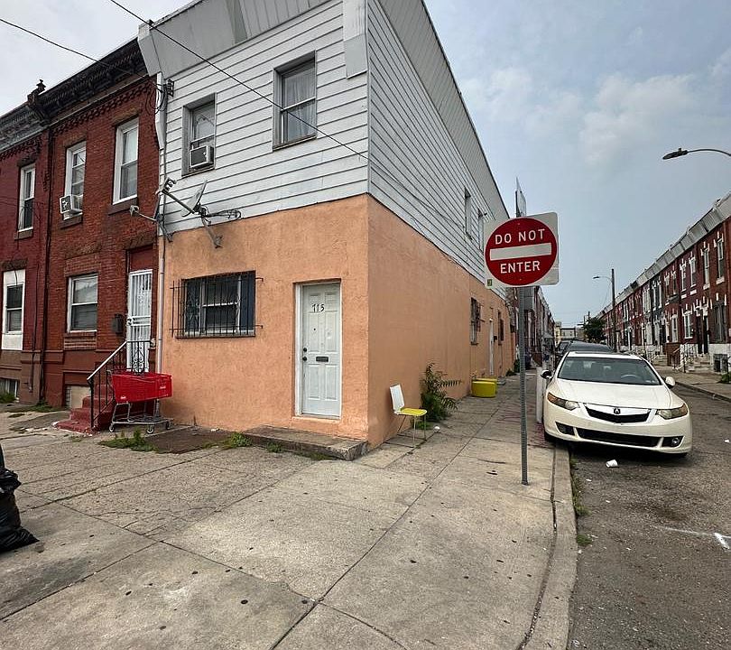 1st image of 715 W Ritner St