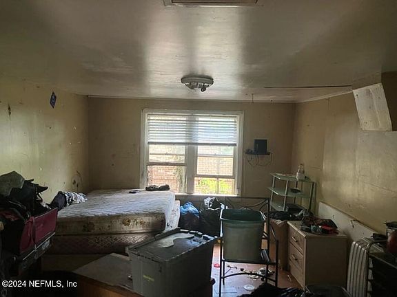 5th image of 403 S HIGHLAND Avenue