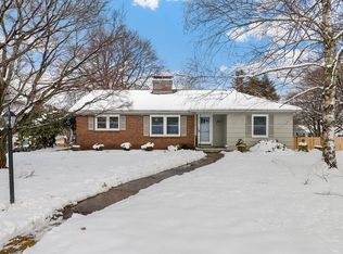 43 Montview Rd, Chelmsford, MA 01824