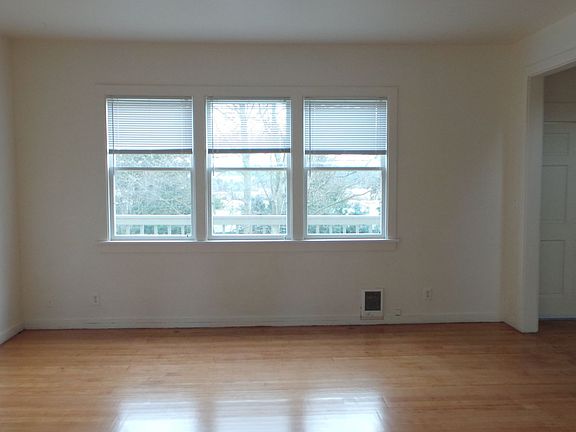 3rd image of 1630 SE Regatta Dr #202