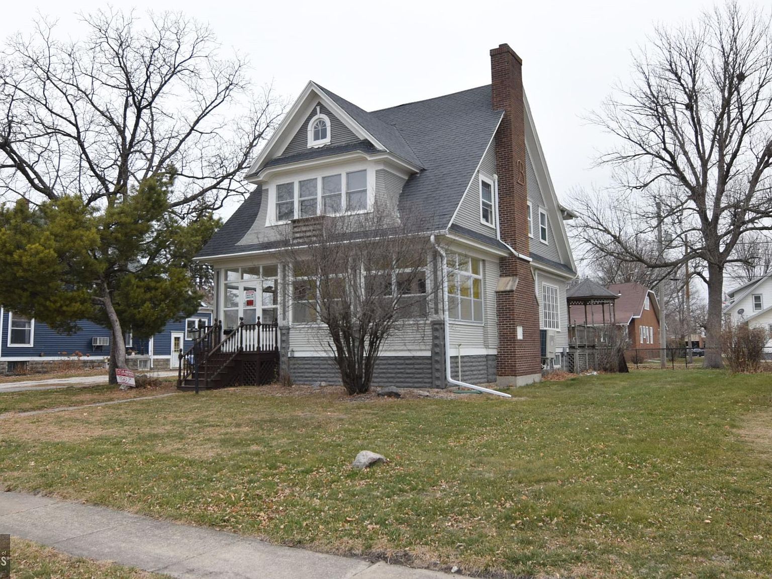 317 2nd Ave NE, Clarion, IA 50525 Zillow