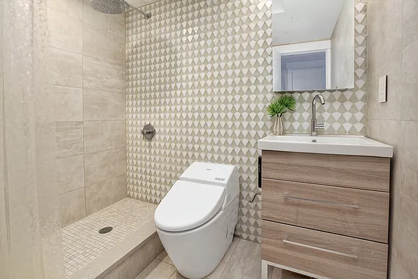 Sold by Corcoran | media 6