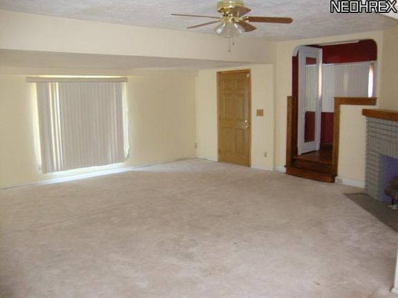 4th image of 11409 Glenboro Dr