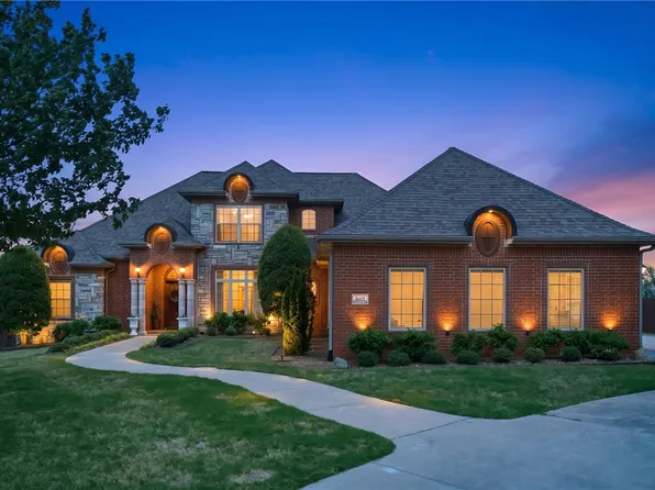 3601 W Legacy Ln, Rogers, AR 72758