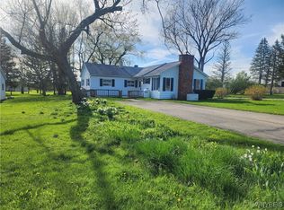 10319 Middle Rd, East Concord, NY 14055