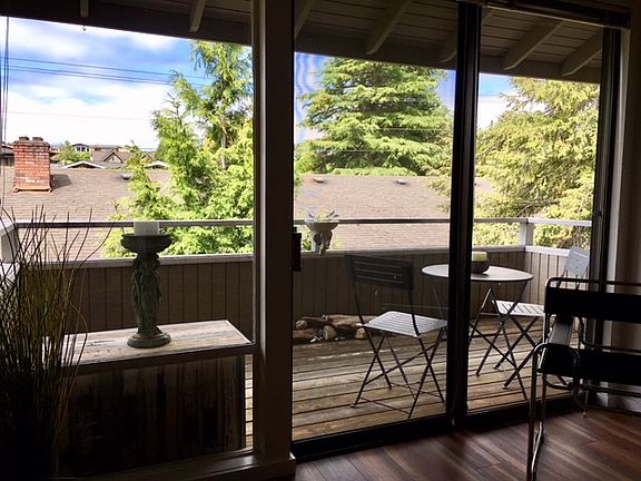5th image of 922 100th Ave NE APT 224