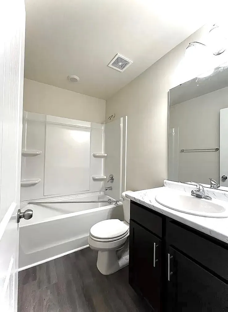 719 Mill Creek Cir — Photo 4