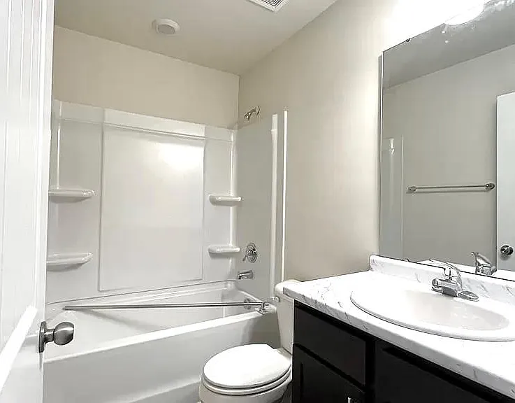 719 Mill Creek Cir #719 — Photo 5