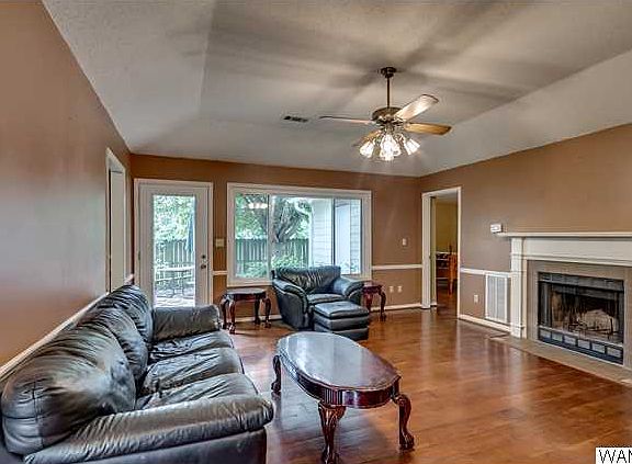 3rd image of 1043 Vineyards Dr