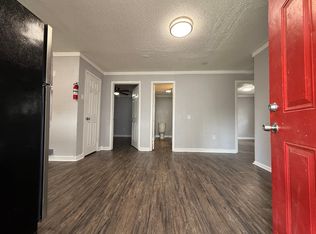 321 Blanks St #8, Seguin, TX 78155