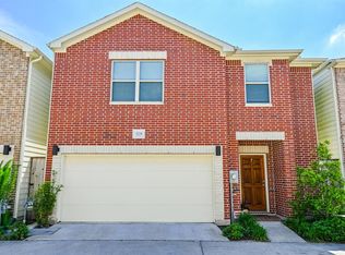 3729 Main Poplar Dr, Houston, TX 77025