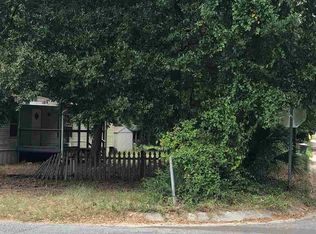 7821 Graves Rd, Pensacola, FL 32514