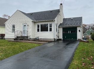 812 Morlando Dr, Endicott, NY 13760