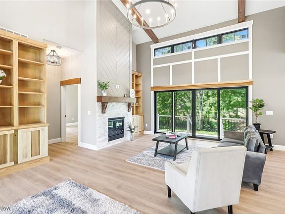 5th image of 7110 Garden Place Dr