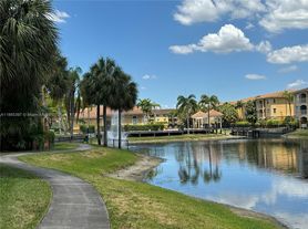 9615 NW 1st Ct, Pembroke Pines, FL