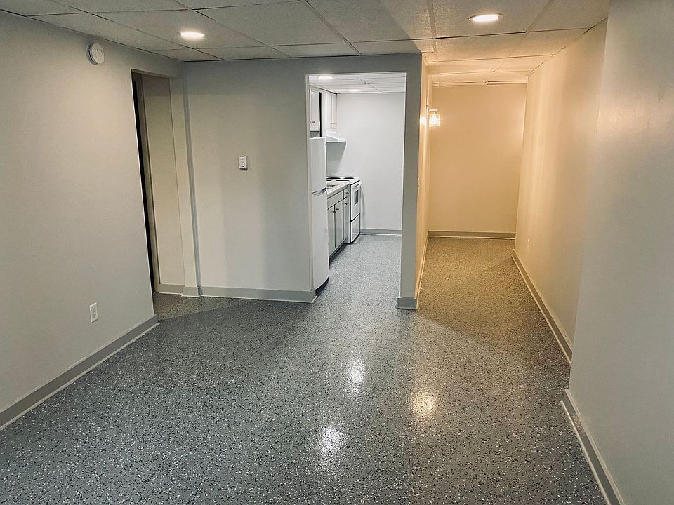1st image of 39 Cortland St #12