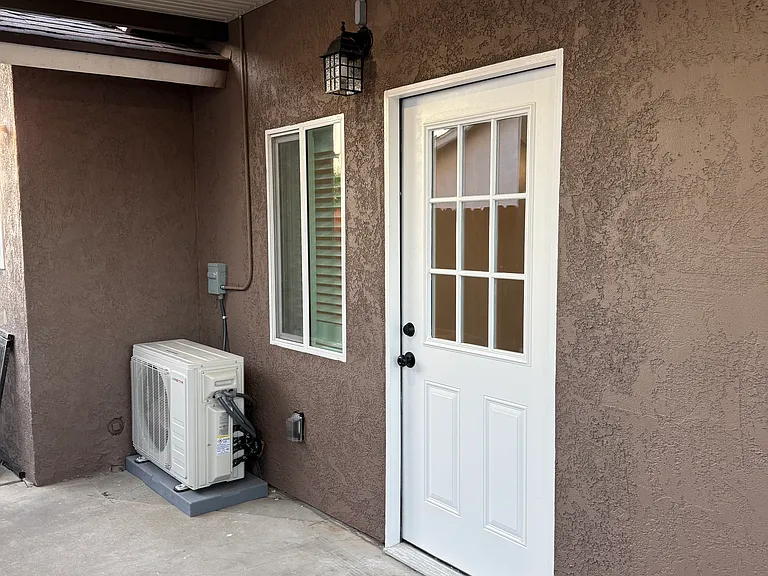 1013 Westpark Ln #2 — Photo 9
