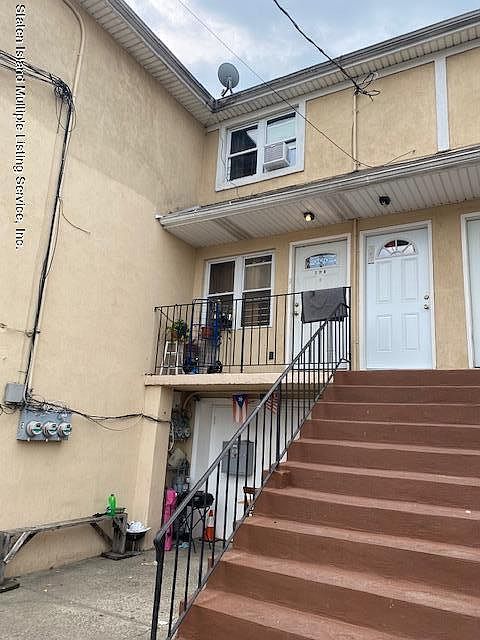 2nd image of 278 Targee St