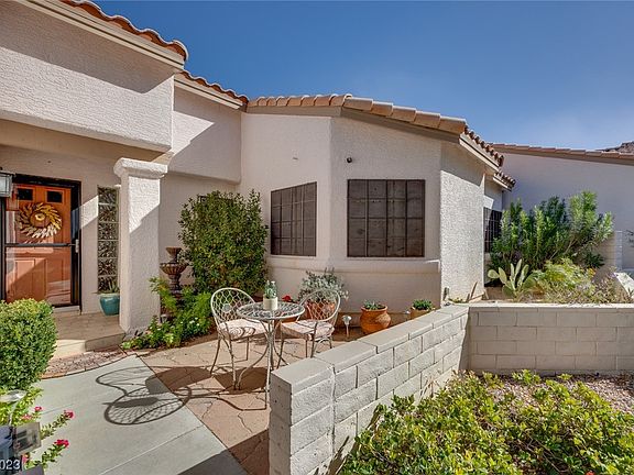 2nd image of 246 Borrego Dr