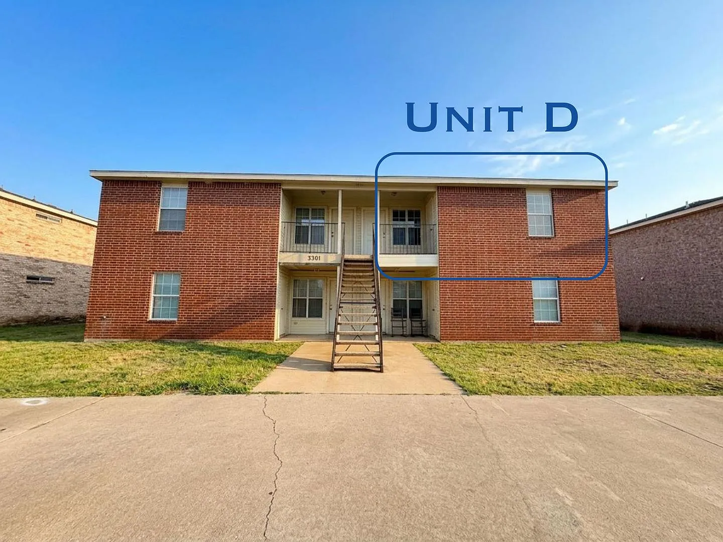 3301 Toledo Dr — Photo 2