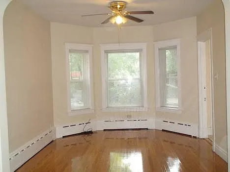 3244 W Belle Plaine Avenue — Photo 2