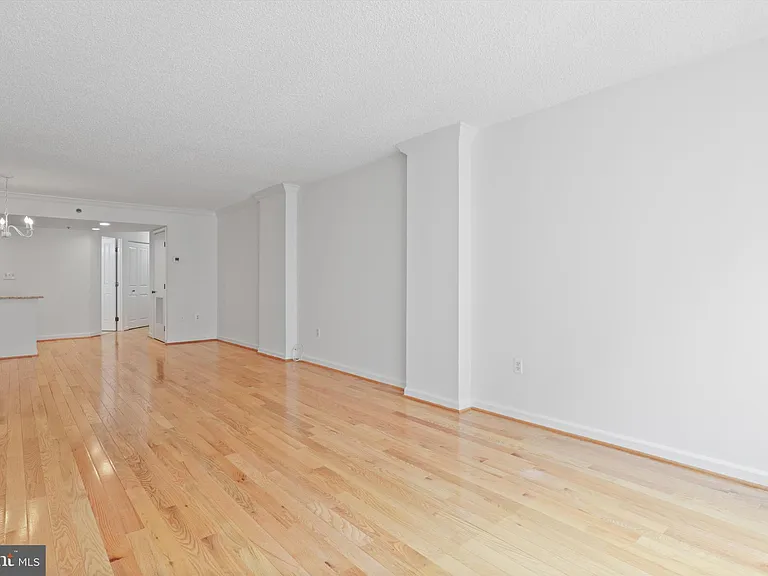 601 Pennsylvania Ave NW #612 — Photo 5