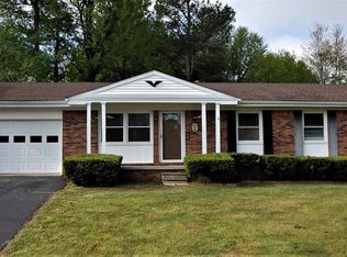 229 Longview Dr, Paducah, KY 42001