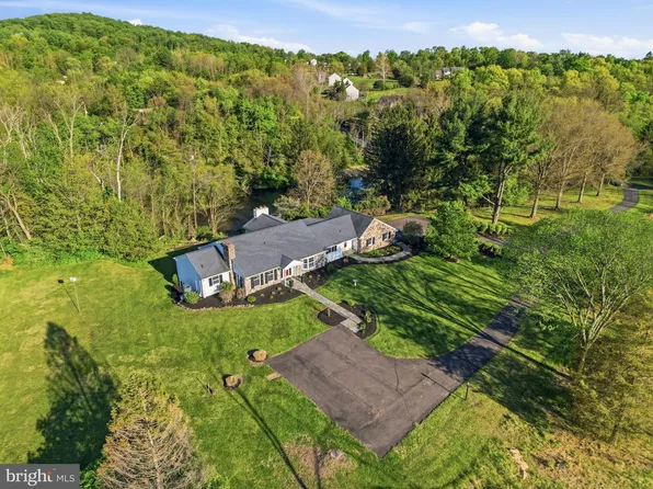 2585 Pruss Hill Rd, Pottstown, PA 19464